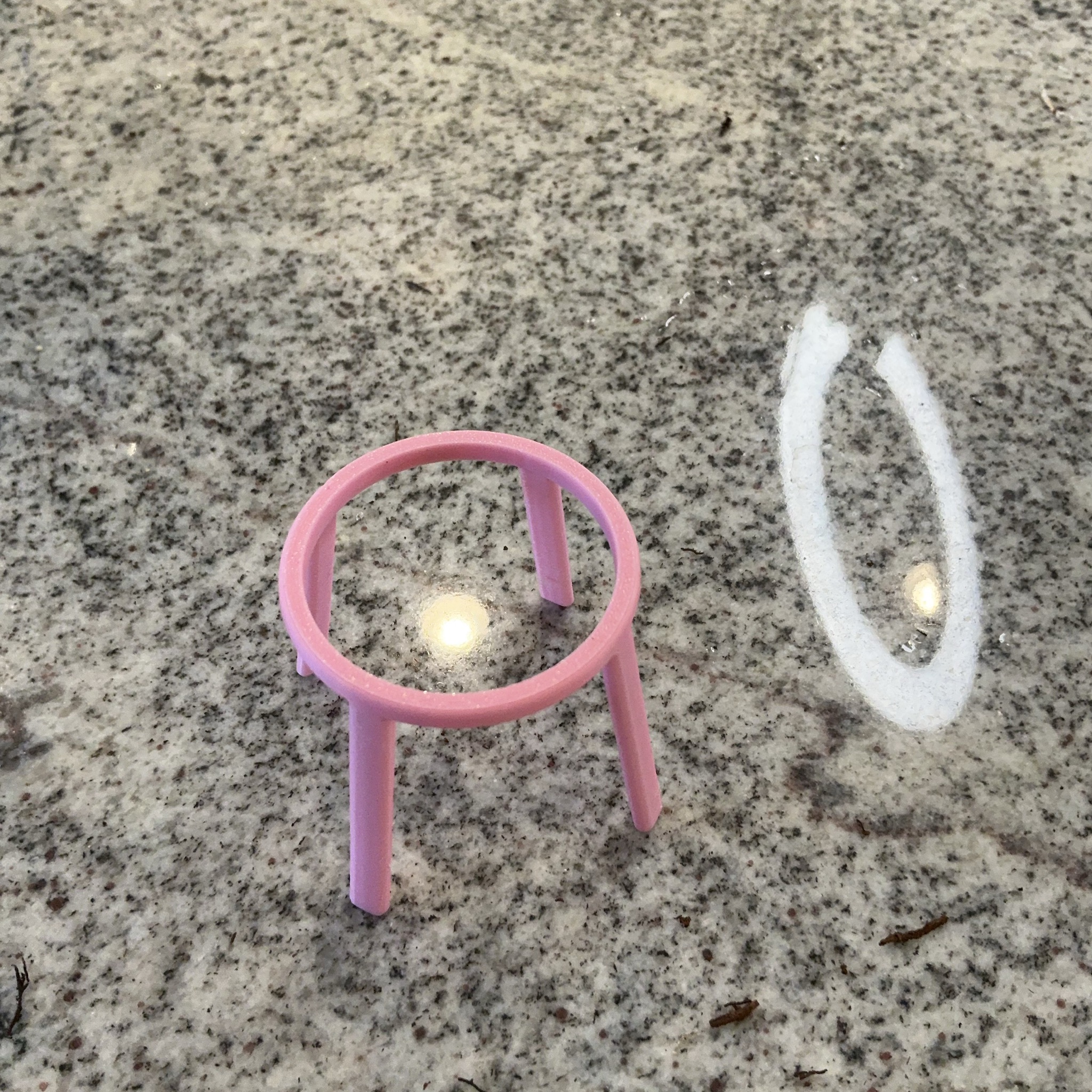Pink Corm Cup Stand X 10