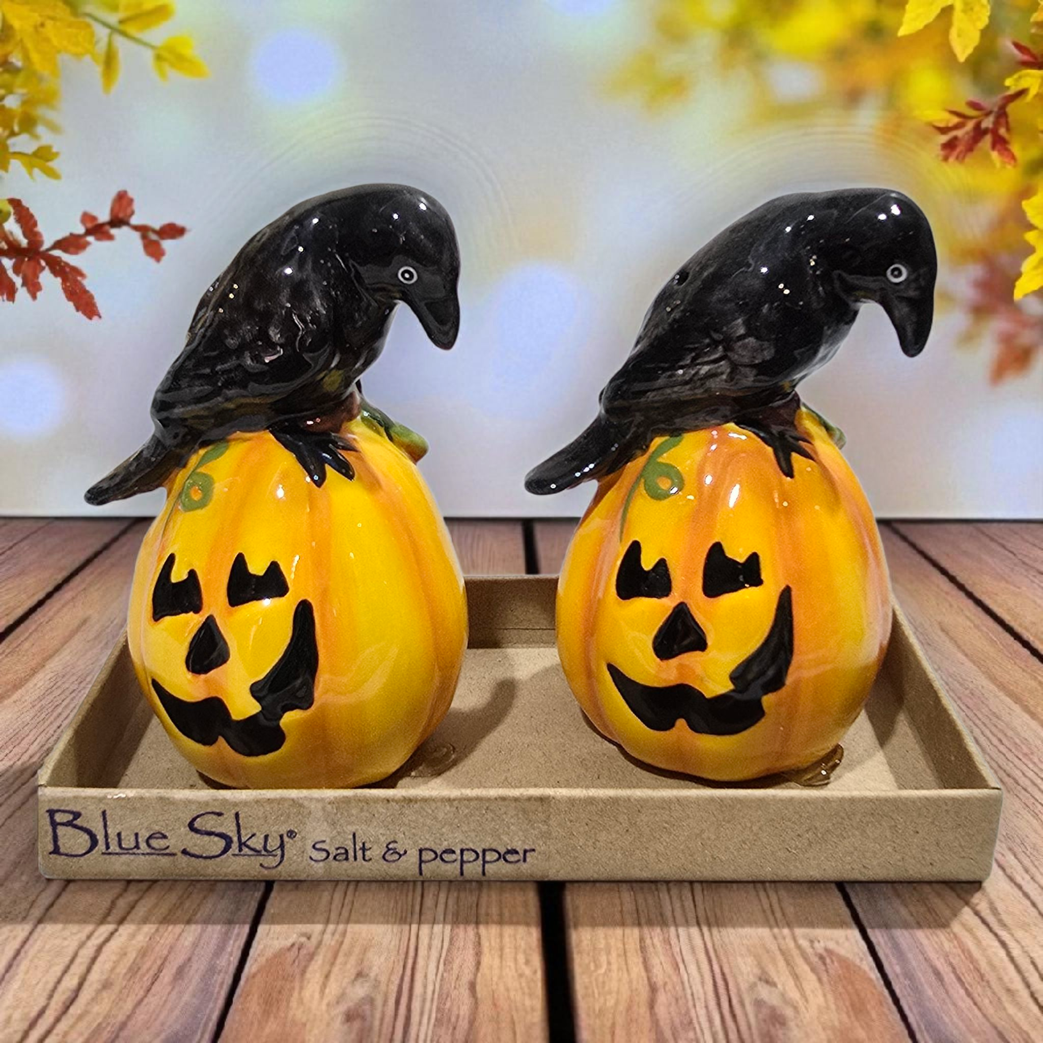 Salt Crow Blue Sky Clayworks Pumpkin Black Crow Salt & Pepper Shakers Boxed