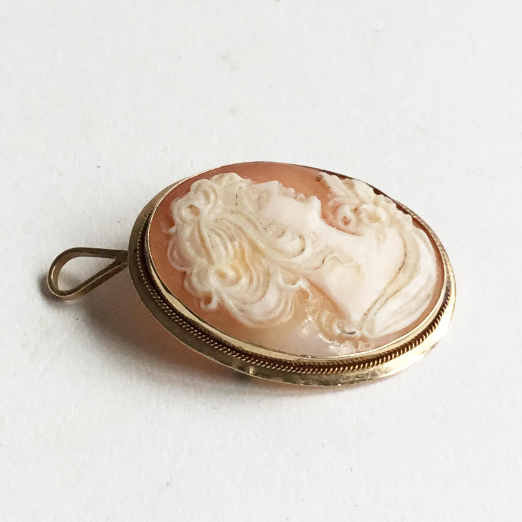 14K Gold Carved Shell Right Facing Cameo Brooch Pendant Marked 331