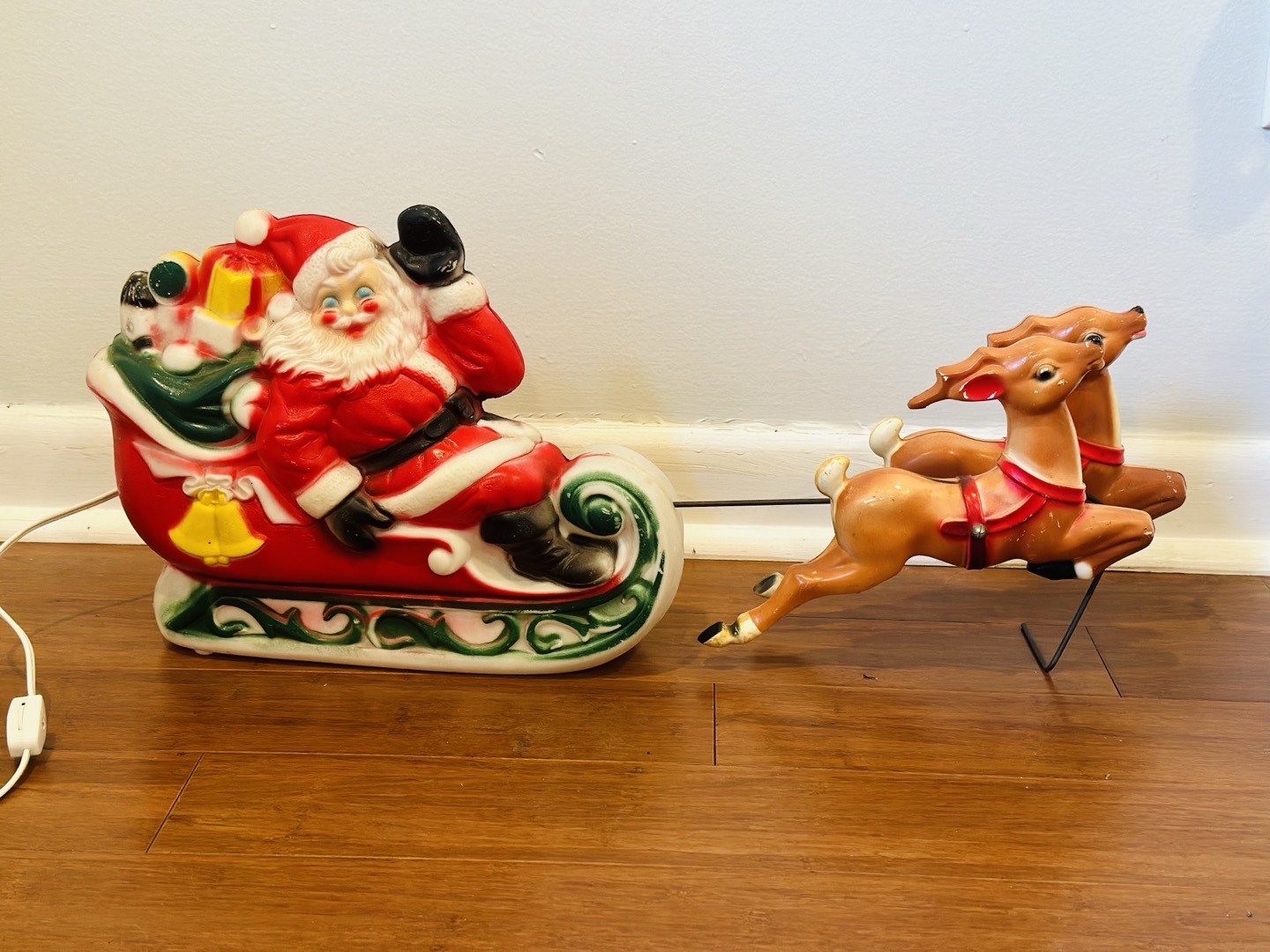 Vintage 1970 Empire Tabletop Santa Sleigh & 2 Reindeer Lighted Blow ...