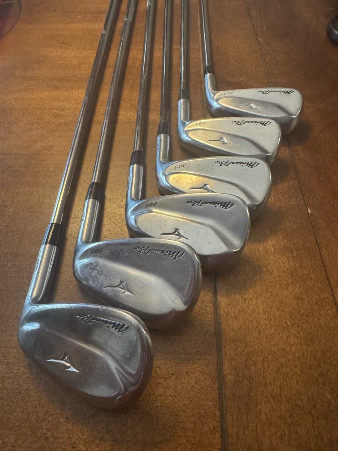 美品 Mizuno Pro 225 6本セット　DG95 S200 美品 Mizuno Pro 225 6本セット DG95 S200 225 アイアン(6本