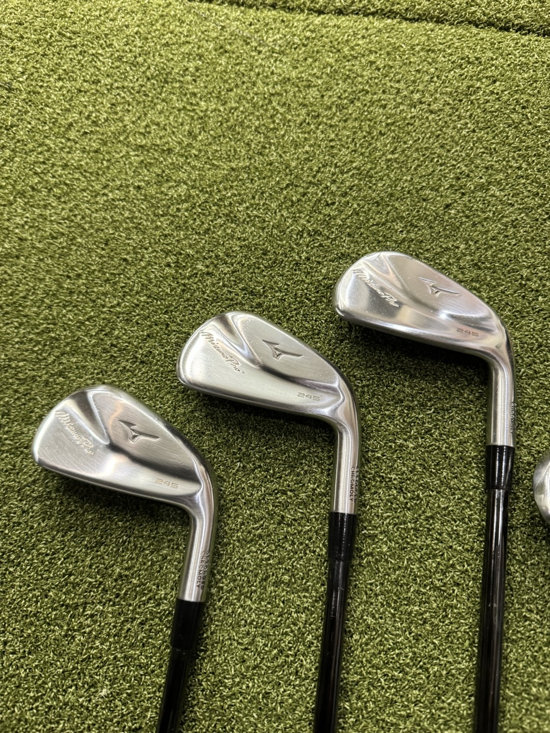 Mizuno pro 245 × KBS TOUR-V 110S G〜5番 Mizuno Pro 245 Irons 5-PW ( 6pcs )
