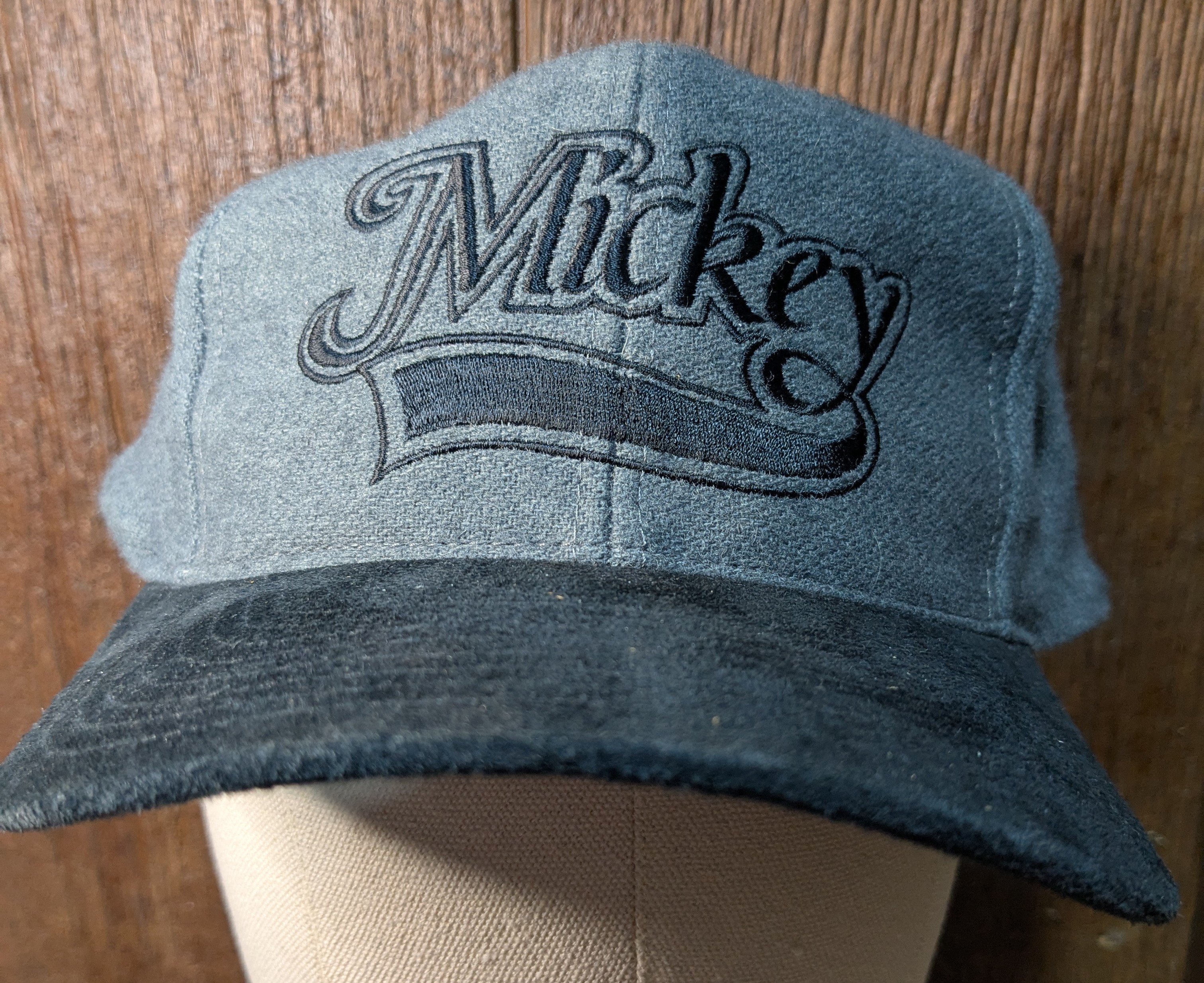Vintage Mickey Mouse Disney Goofy Hat Gray Black Snapback Hat