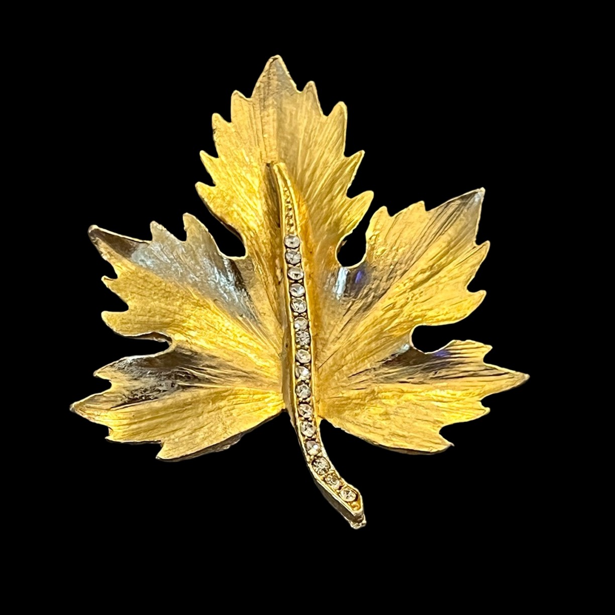 Mens Vintage GOLD MAPLE LEAF CUFFLINKS Costume Jewelry G21