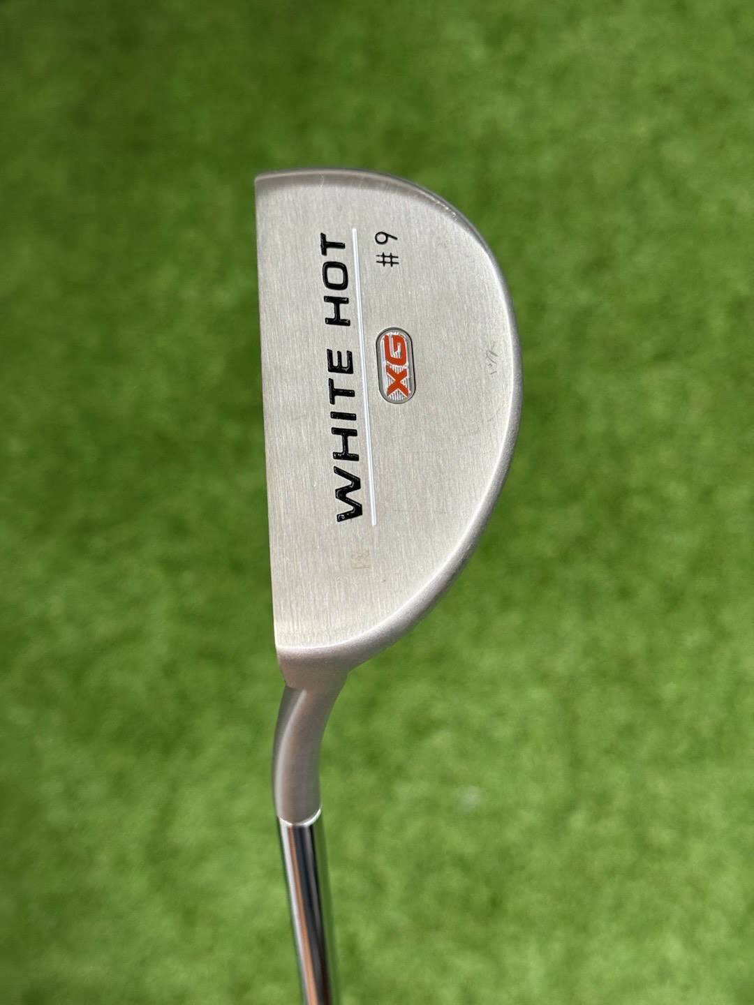 Odyssey White Hot XG #9 Putter | 33” LH | Mallet | New