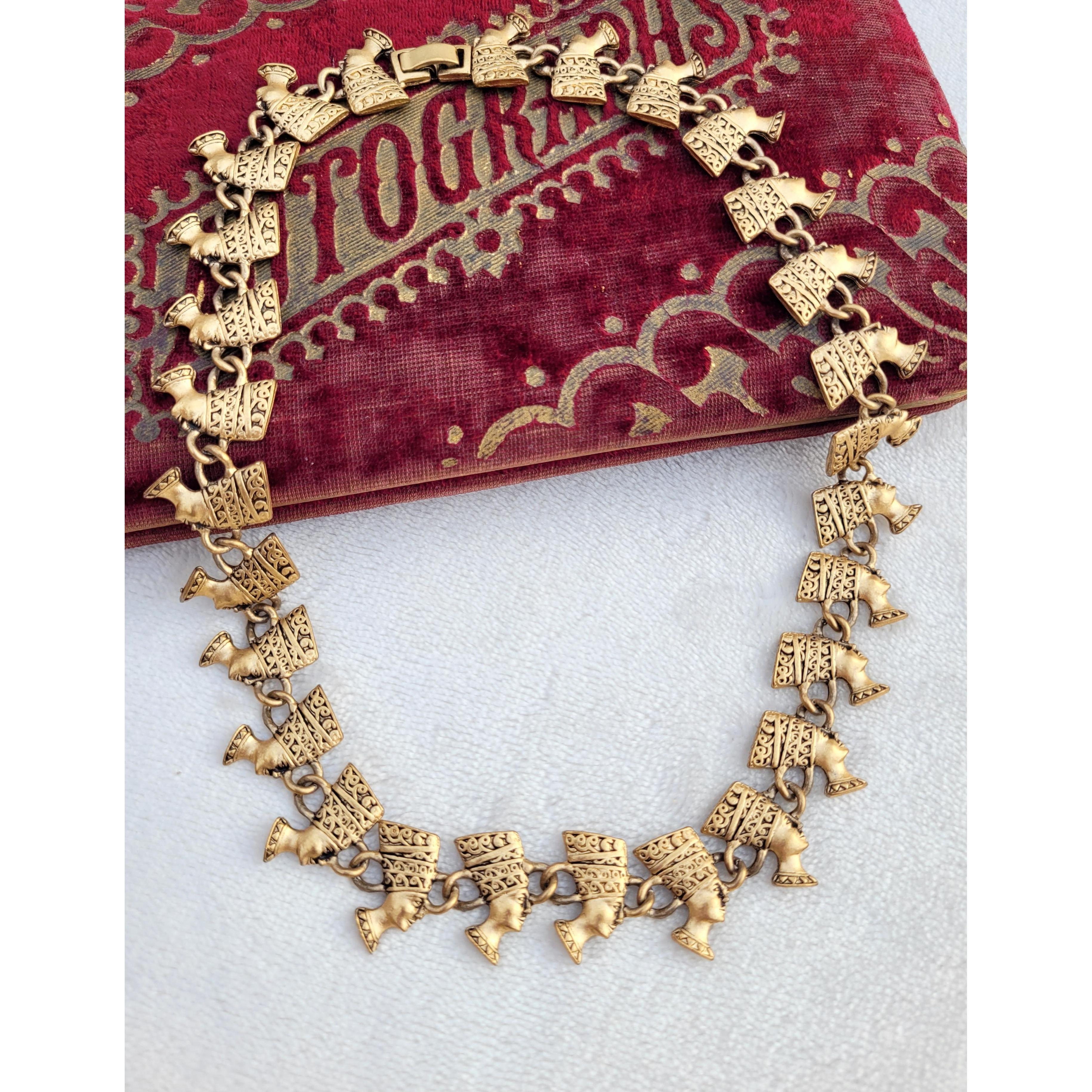 Vintage 80s Egyptian Revival Queen Nefertiti Collar Necklace Gold Tone 18"