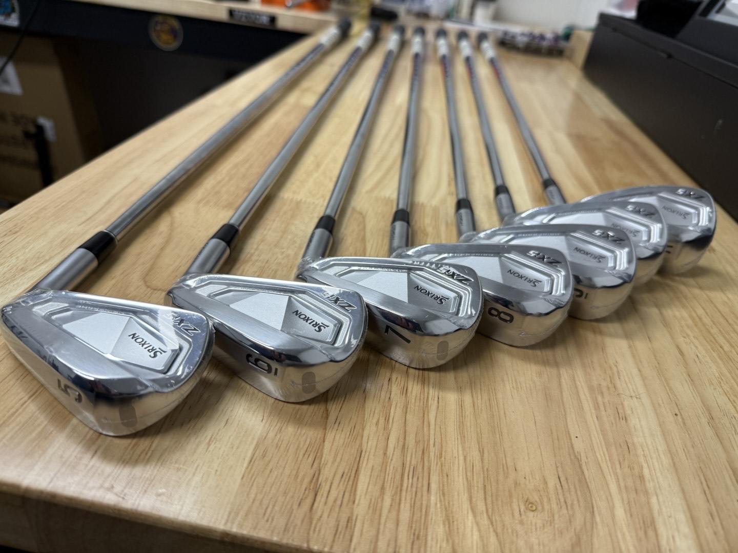 Brand New In Plastic Srixon Zxi5 5-AW