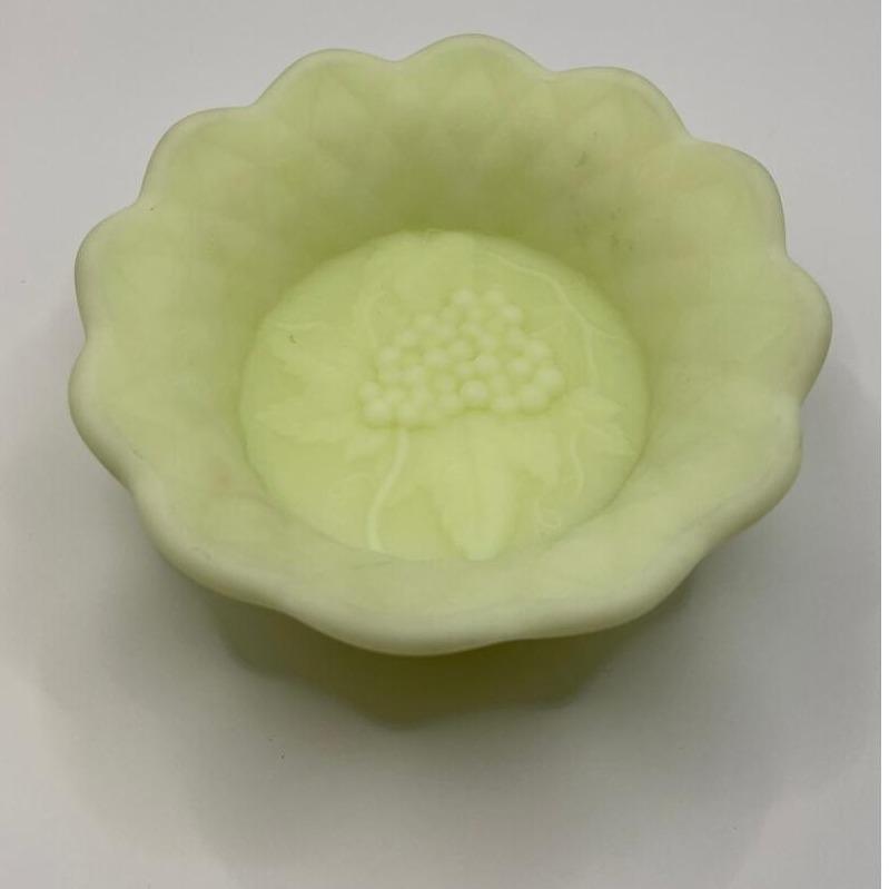 Fenton Custard Uranium Dish