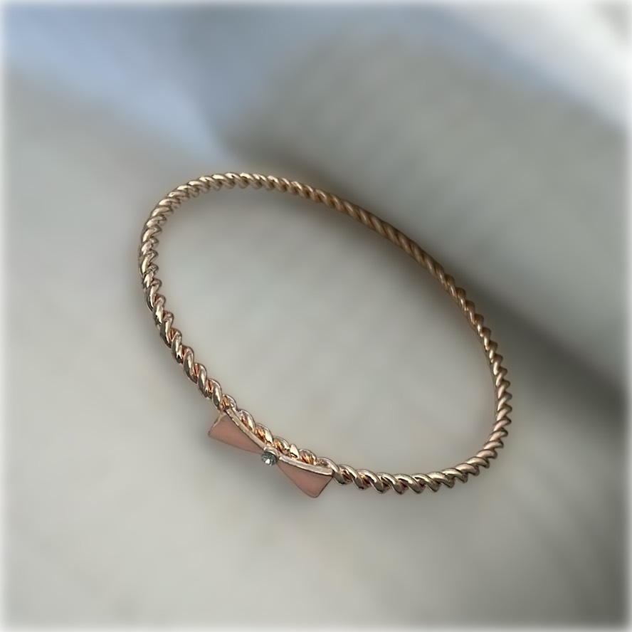 ⭐️ Rose Gold Tone Bangle With Bow
