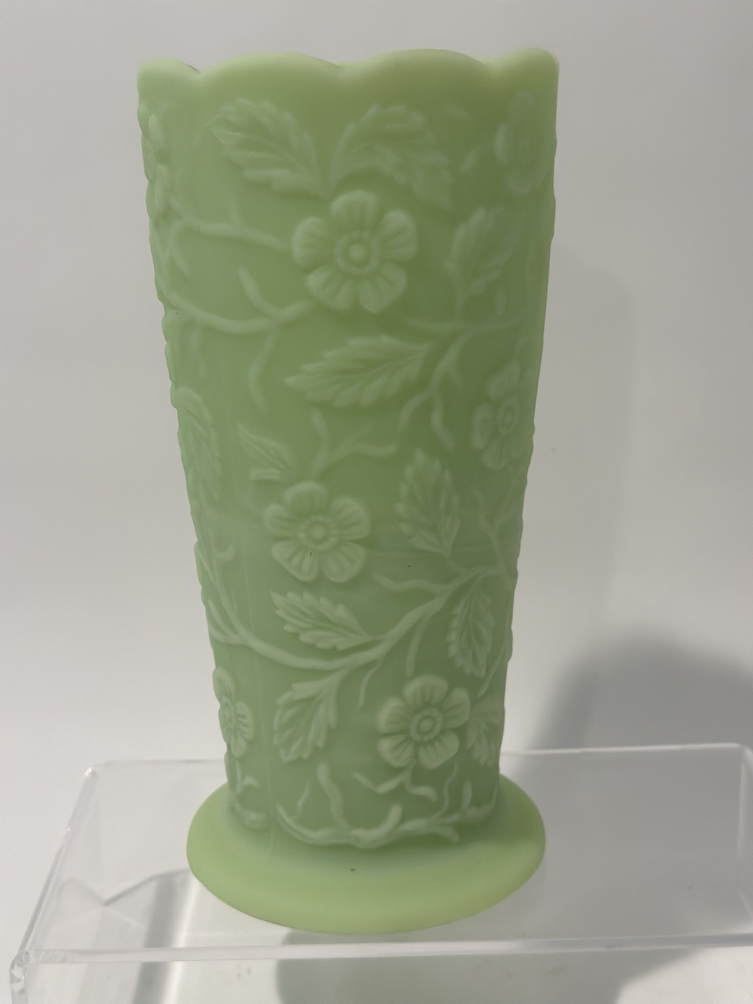 Niknax · Fenton Frosted Custard Peacock Flowers Uranium Vaseline