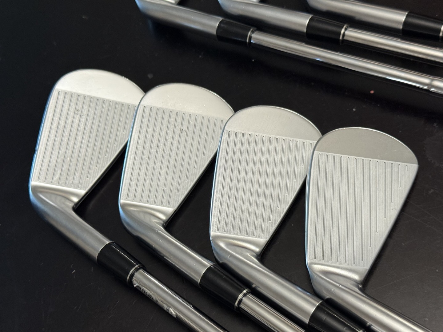Srixon ZXi7 Iron Set 4-PW Mint Stiff Flex