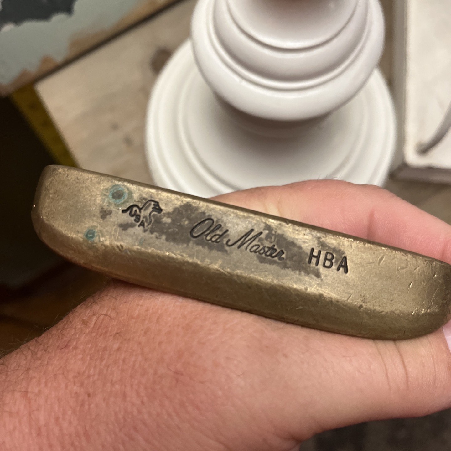 Torchère en laiton percé des années 1950, États-Unis En vente sur