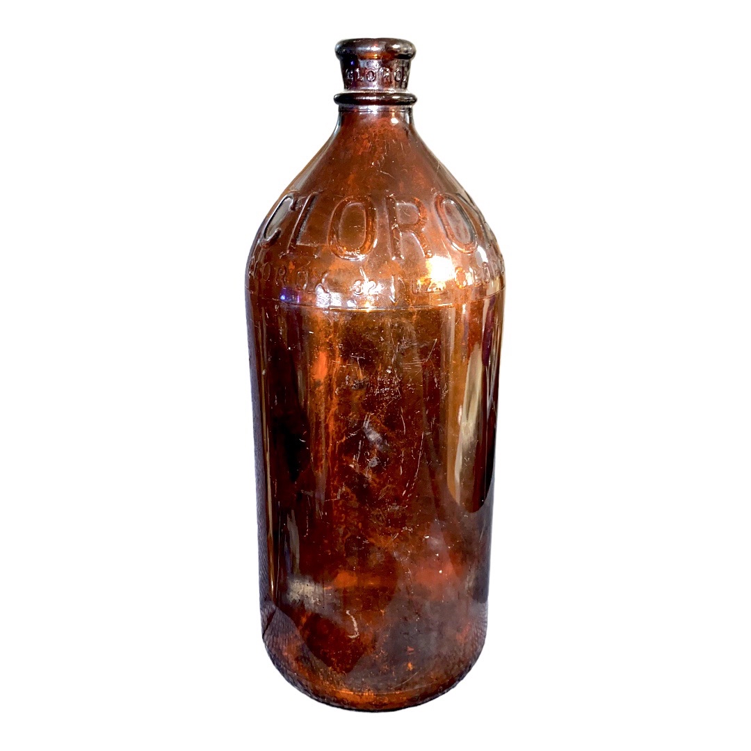 007. 1930s Clorox Cleaner Brown Glass Bottle 32 Oz
