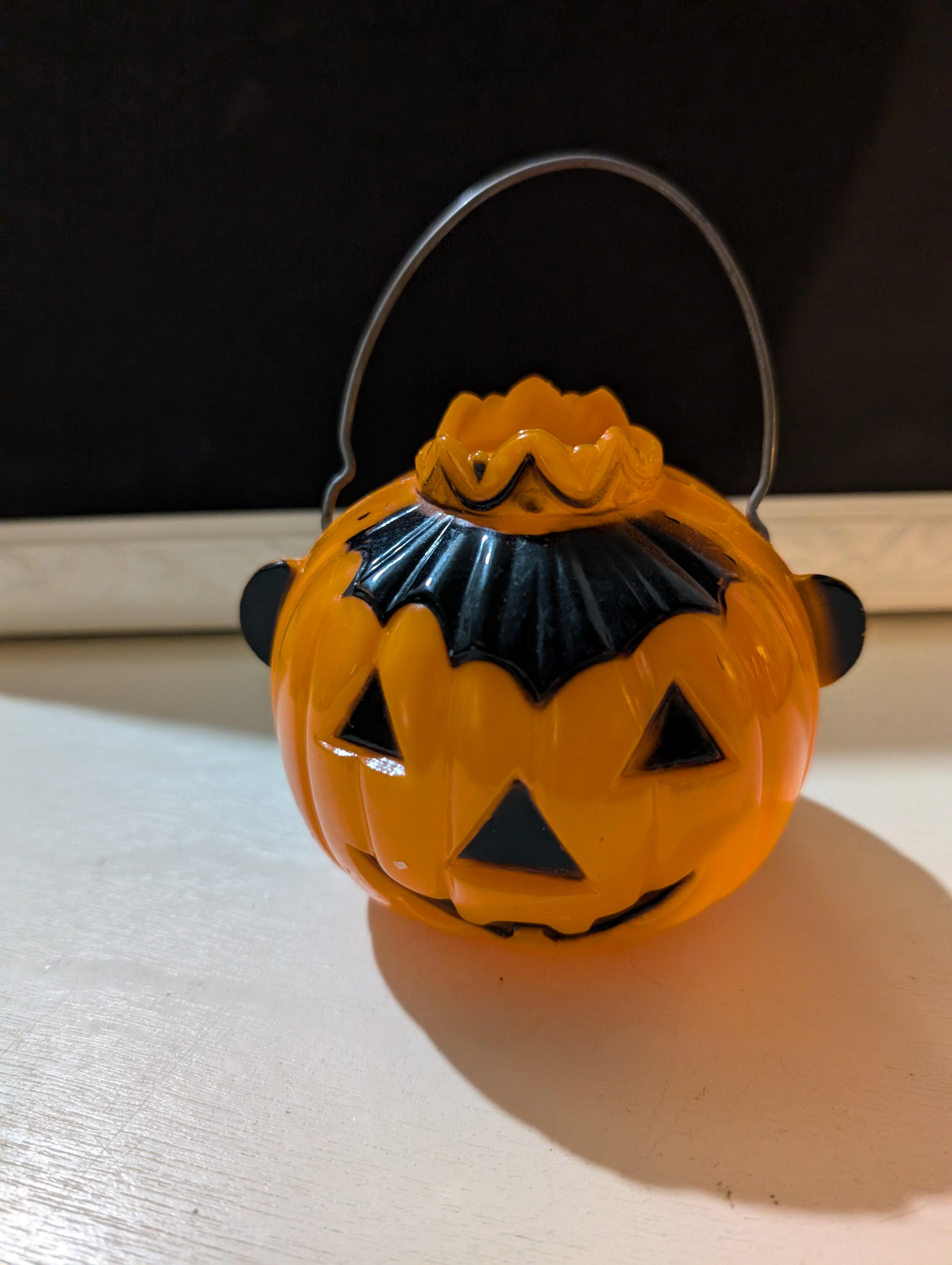 Halloween雑貨★まとめ売り【ヴィンテージ】ストラップ・バッグ・置き物など IMG_9040_jpg.jpg?format=1500w