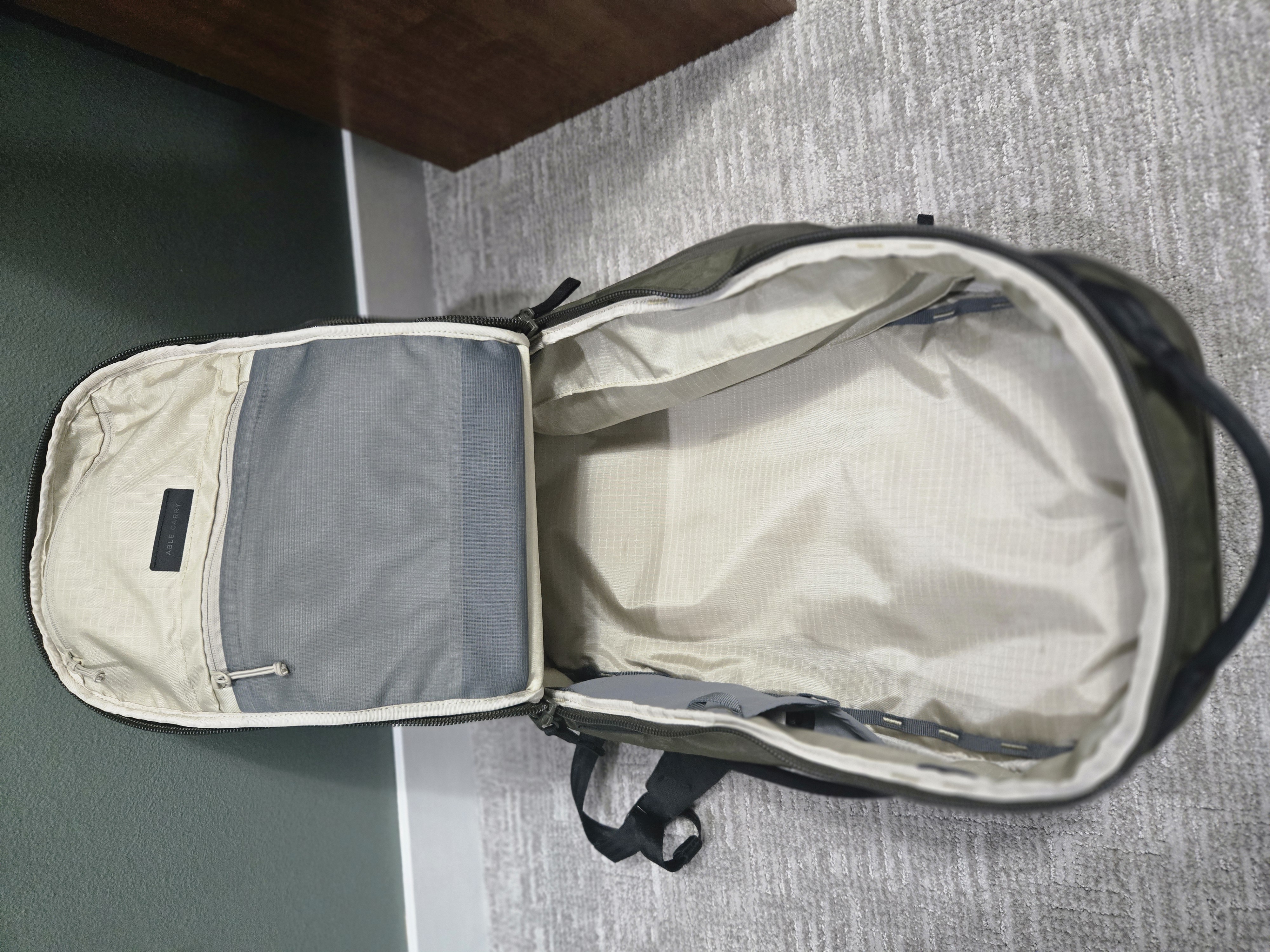Able Carry Max (30L, Earth Green VX21 X-Pac)