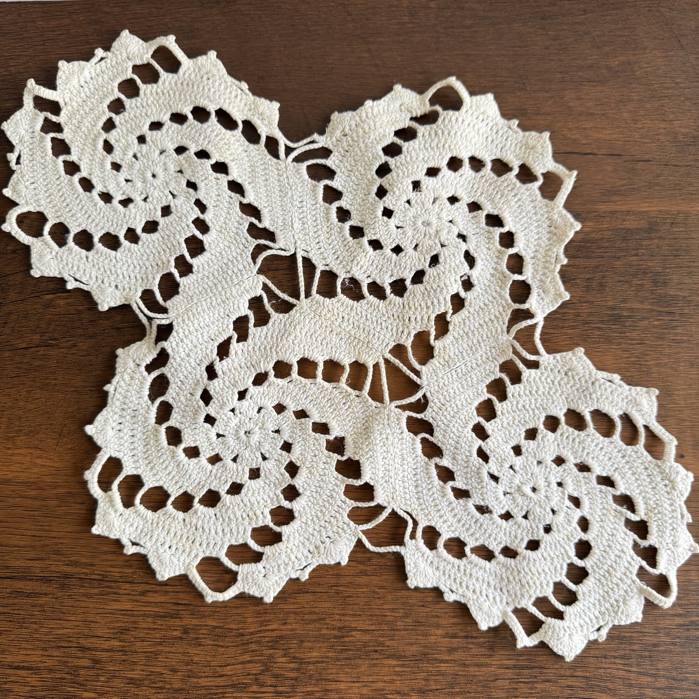 Swril Thread Vintage Swirl Pattern Doily Thick Thread White