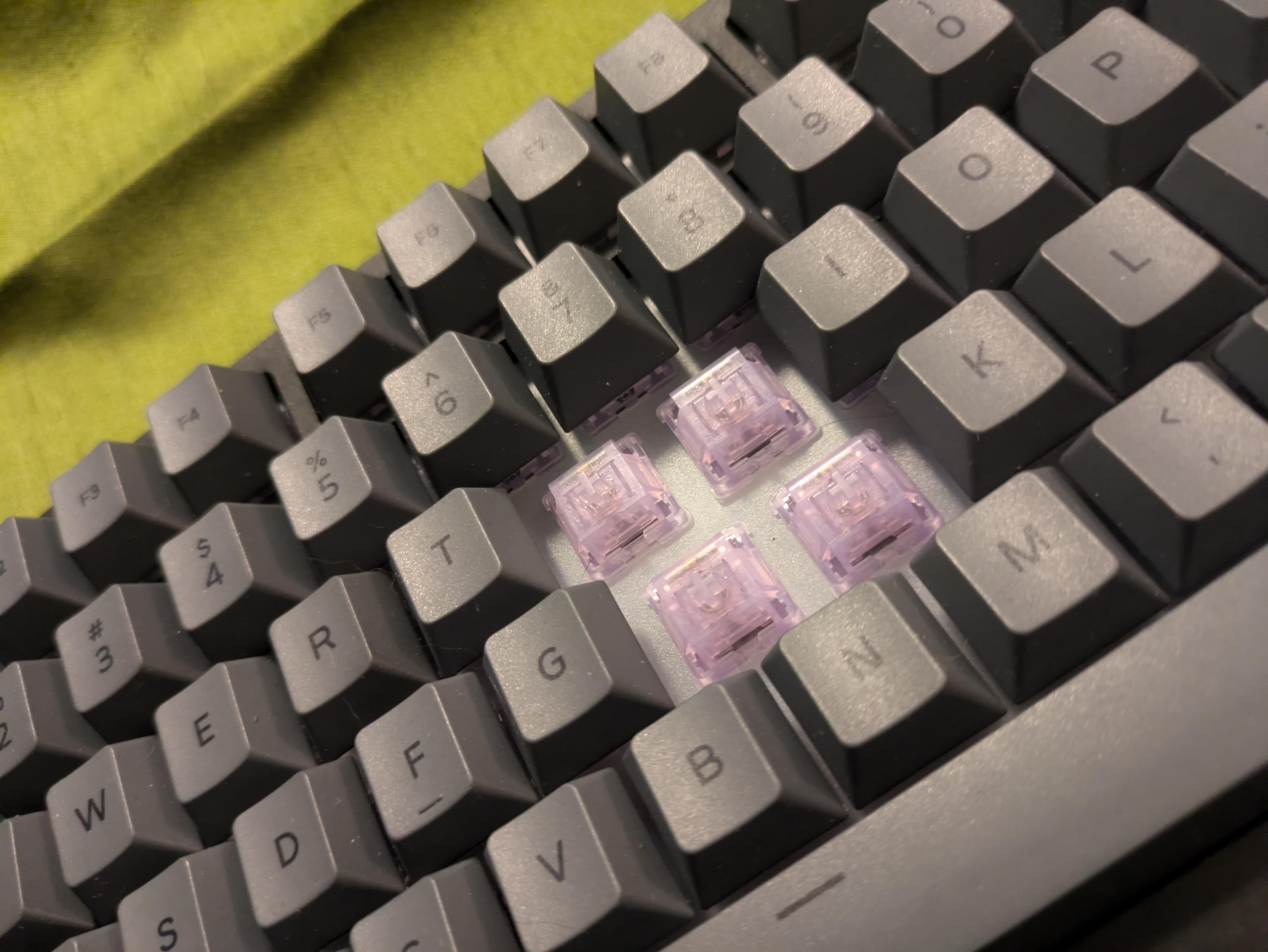 Gmmk pro black kiiboom jacaranda switches glorious black ash keycaps