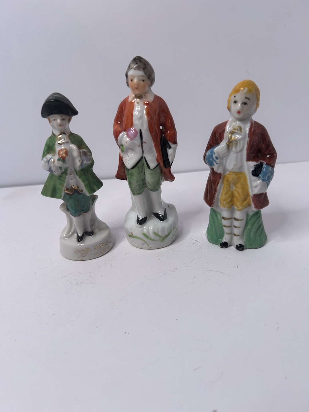Porcelain figure of a gentleman - Lenck, 1920s