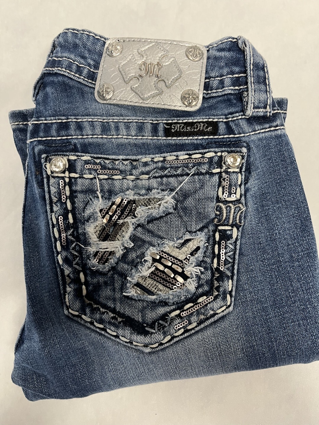 Jean Droit Miss Me Taille 26, Modèle Hint Of Classics, 33 De Longueur - Neuf Sans étiquette