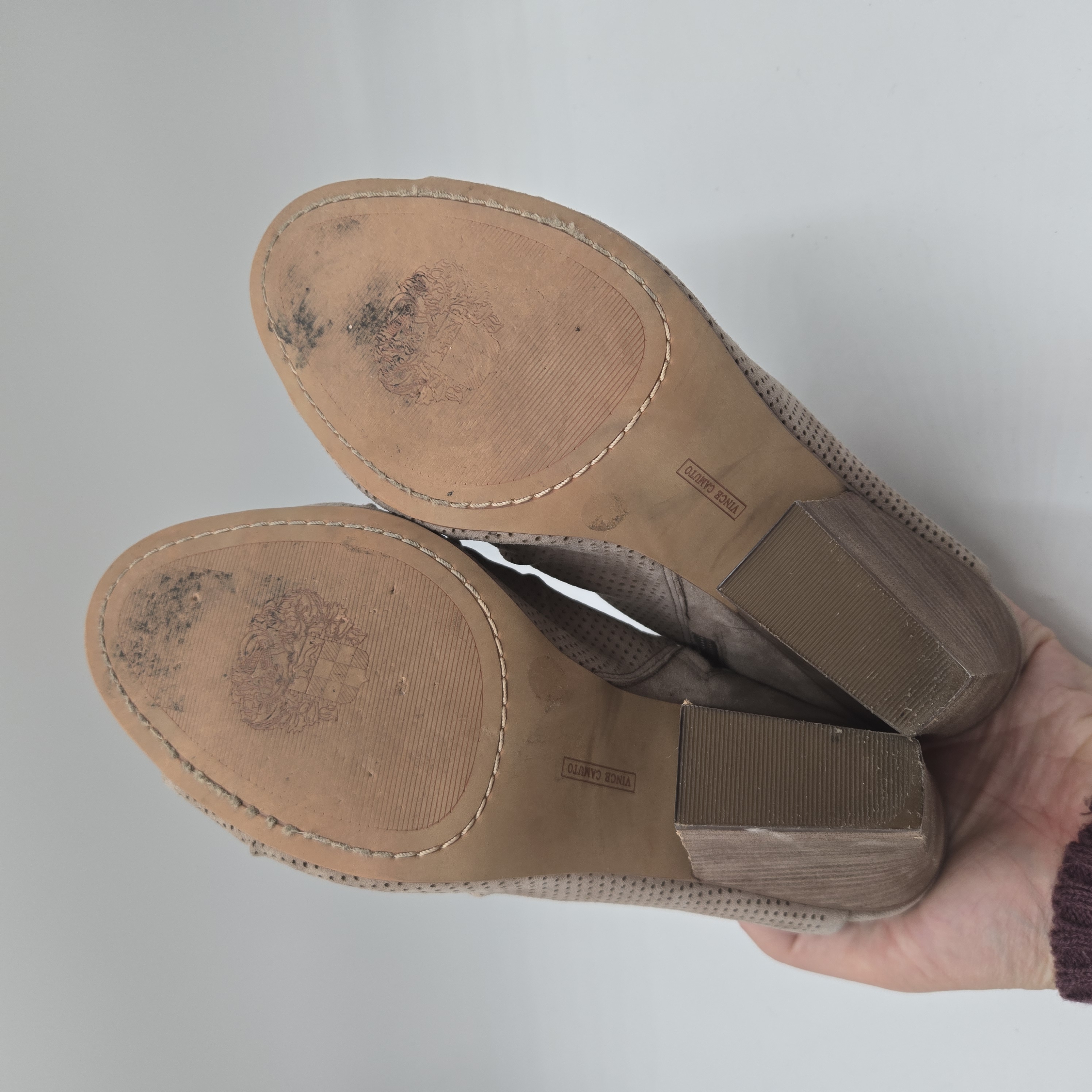 open toe vince camuto kentvi sandal