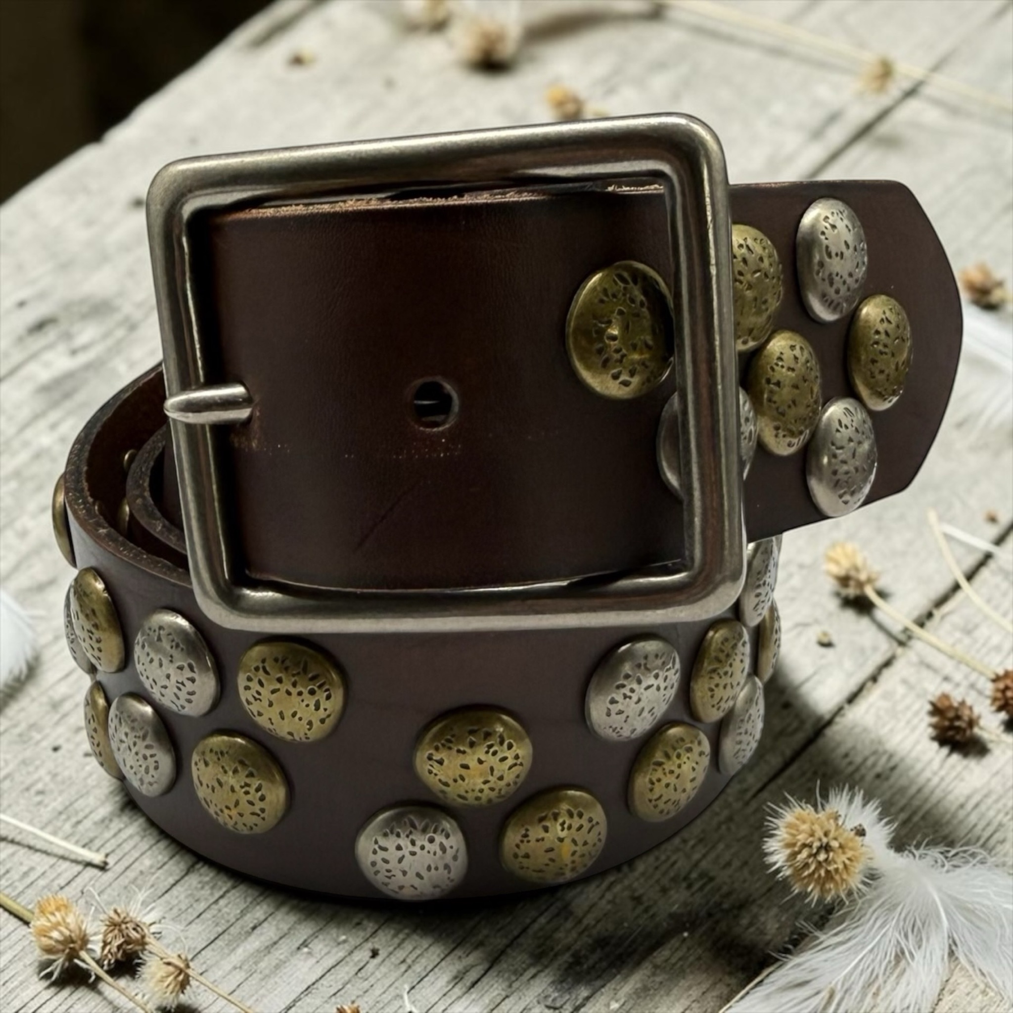 bed stu HEWITT  Leather Studded Belt Brown  Silver Gold Rivets Size M 31-36 Boho bed stu HEWITT Leather Studded Belt Brown Silver Gold Rivets  main image 3