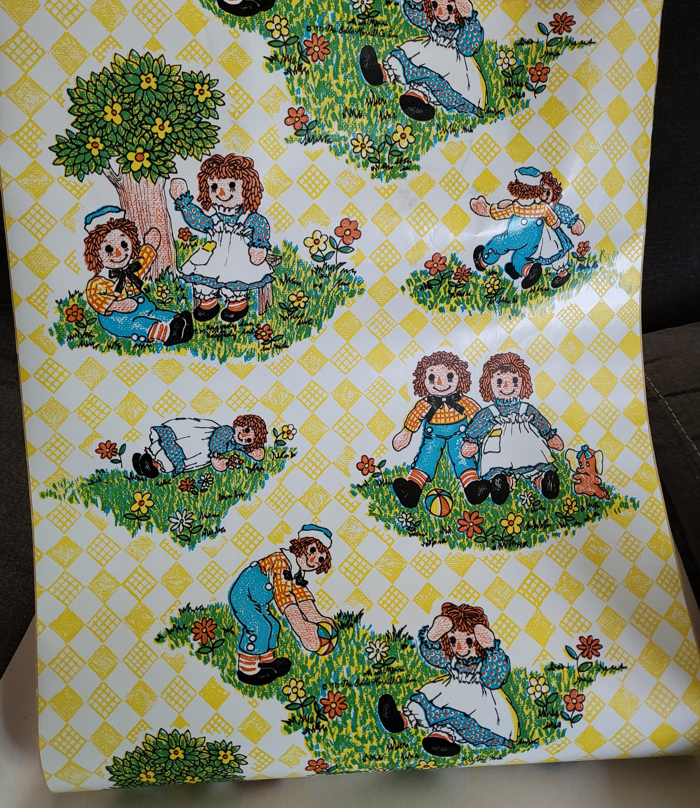 Vintage Raggedy Ann & Andy Wallpaper