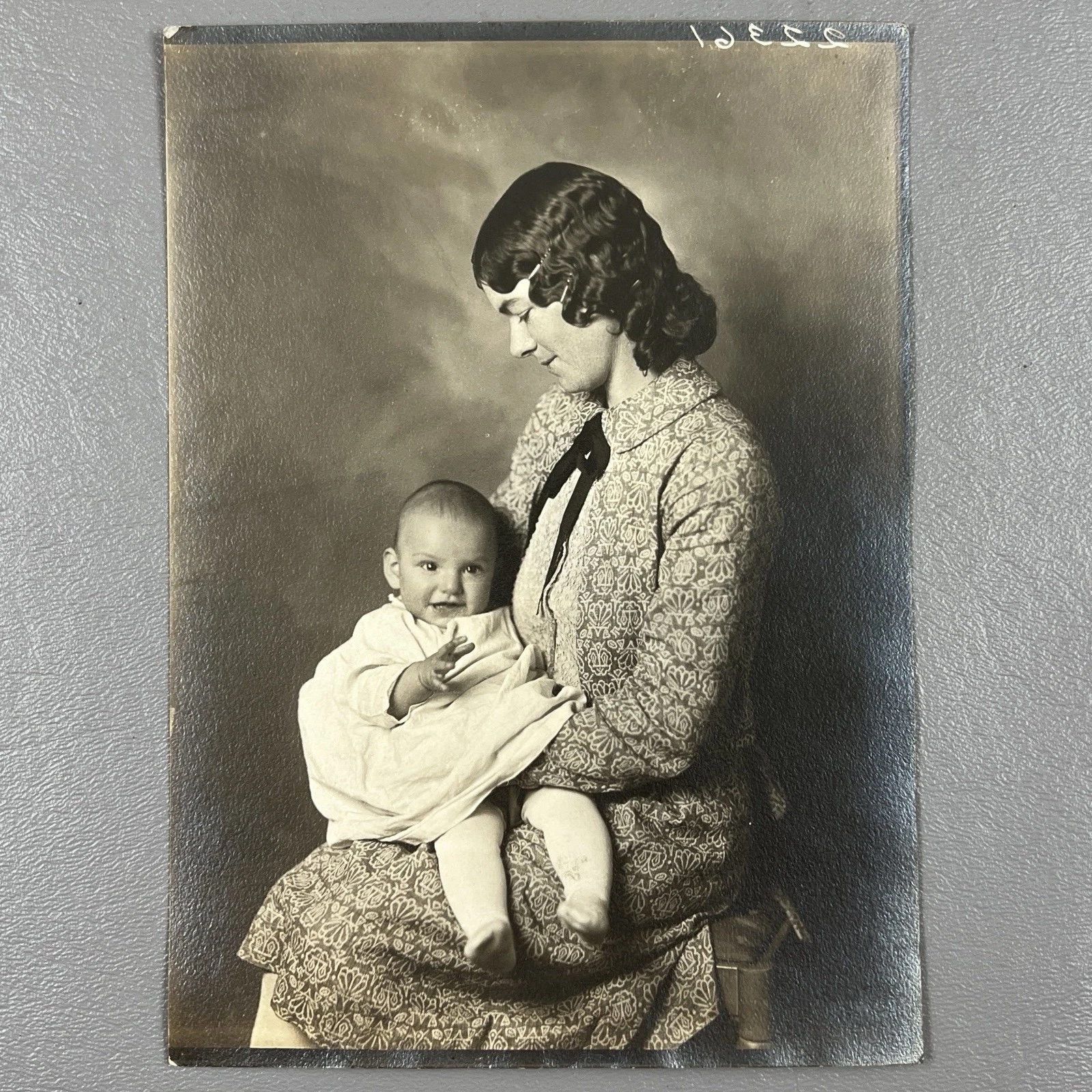 Vintage 1920-1930s Photo Portrait Mother And Baby 5x7