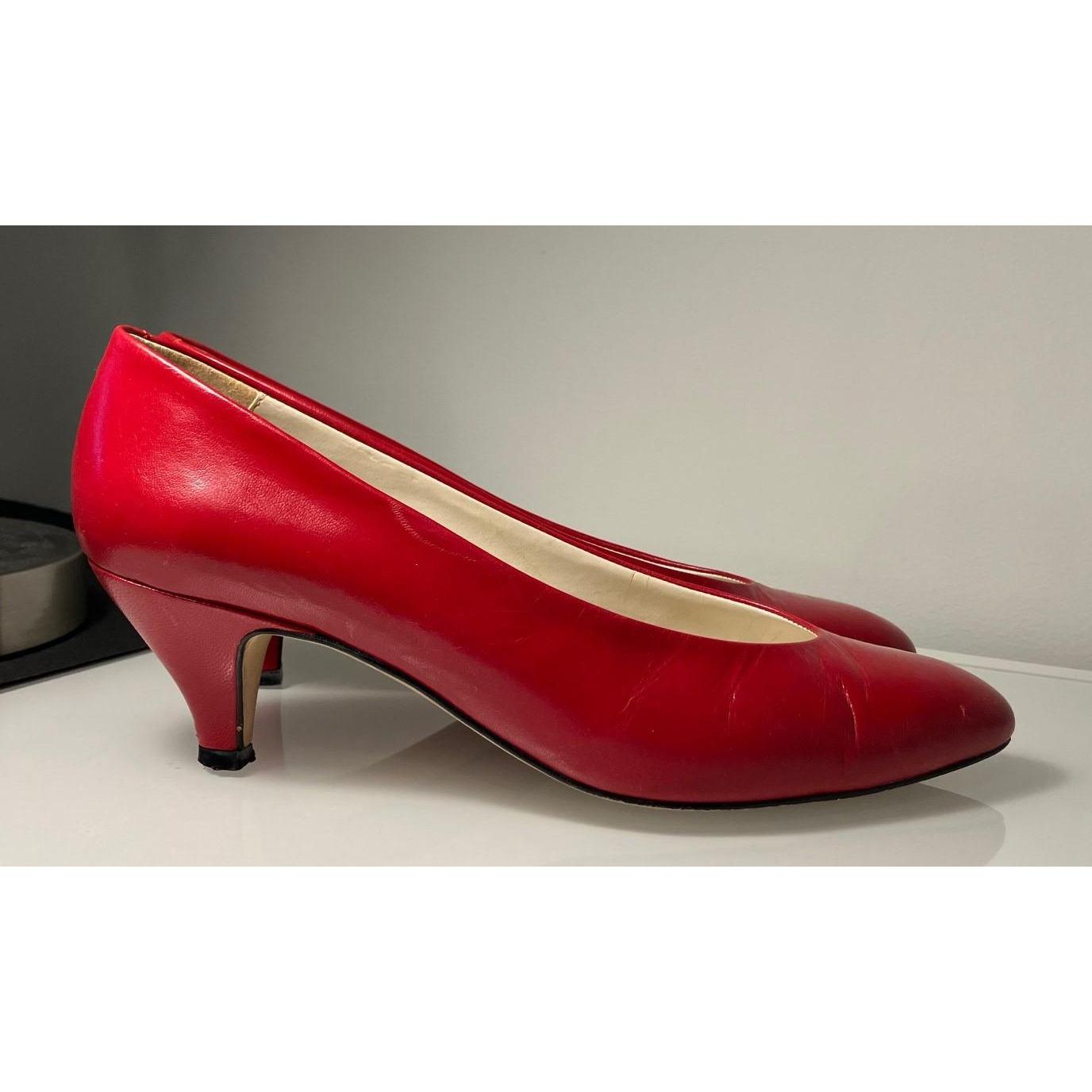 bandolino red heels
