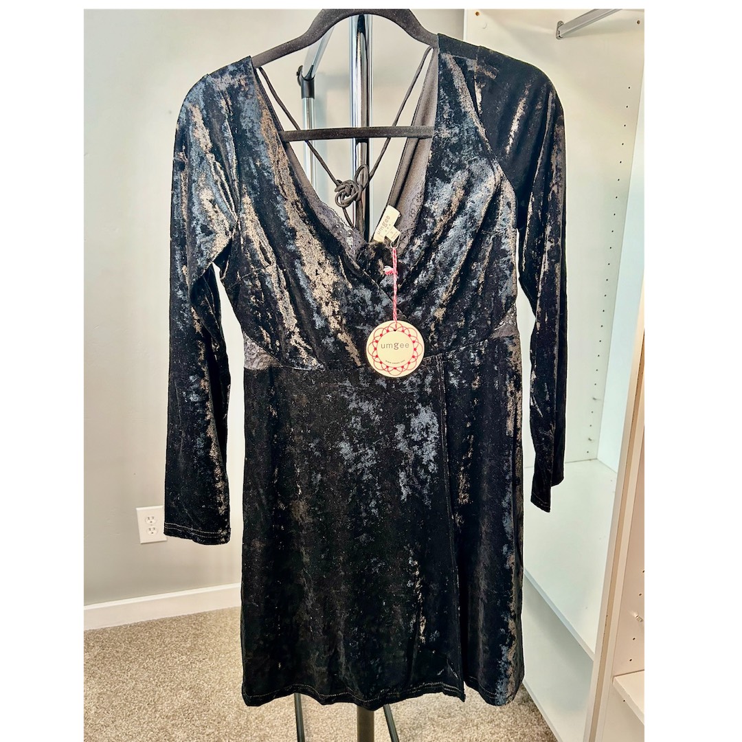 Umgee Lovely Leopard Smocked Leopard Long Sleeve Tiered Dress in Copper