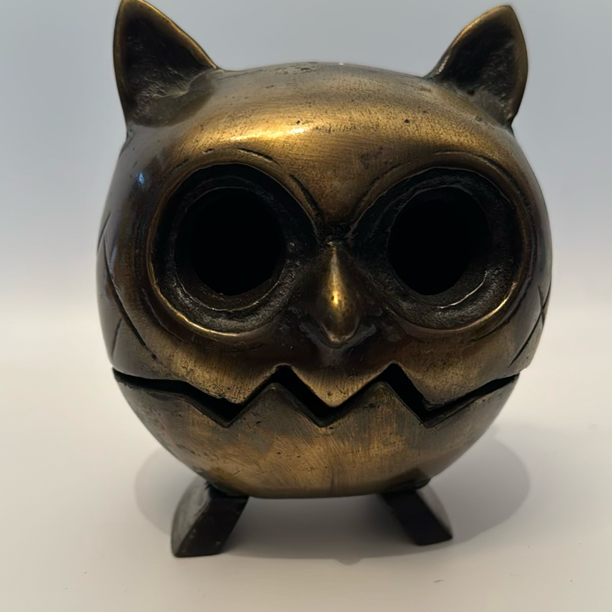 Snowy Brew Owl Backflow Incense Burner 17cm