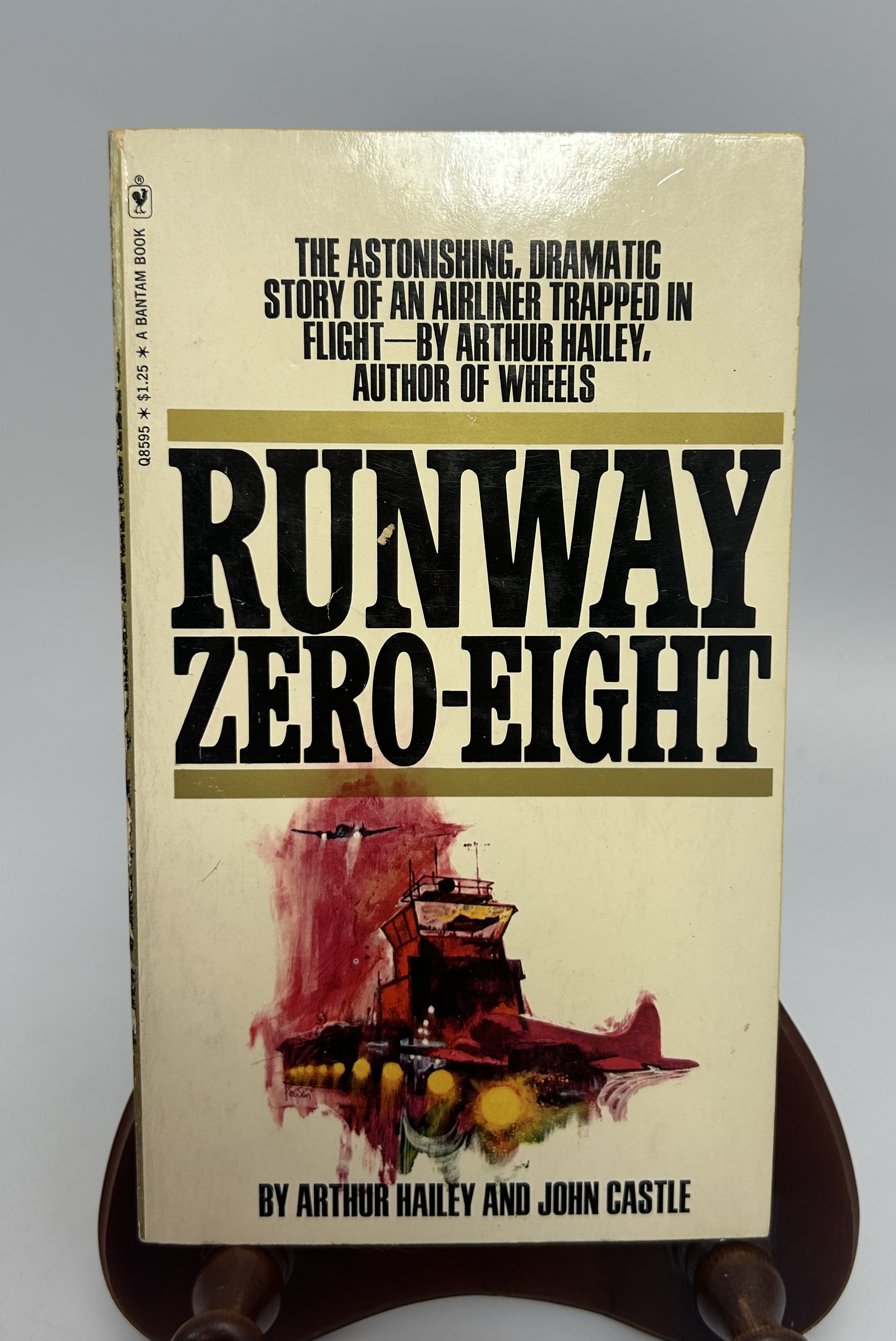 Runway Rivals Book Vintage 'Runway Zero-Eight' By Arthur Hailey and John Castle Paperback ...