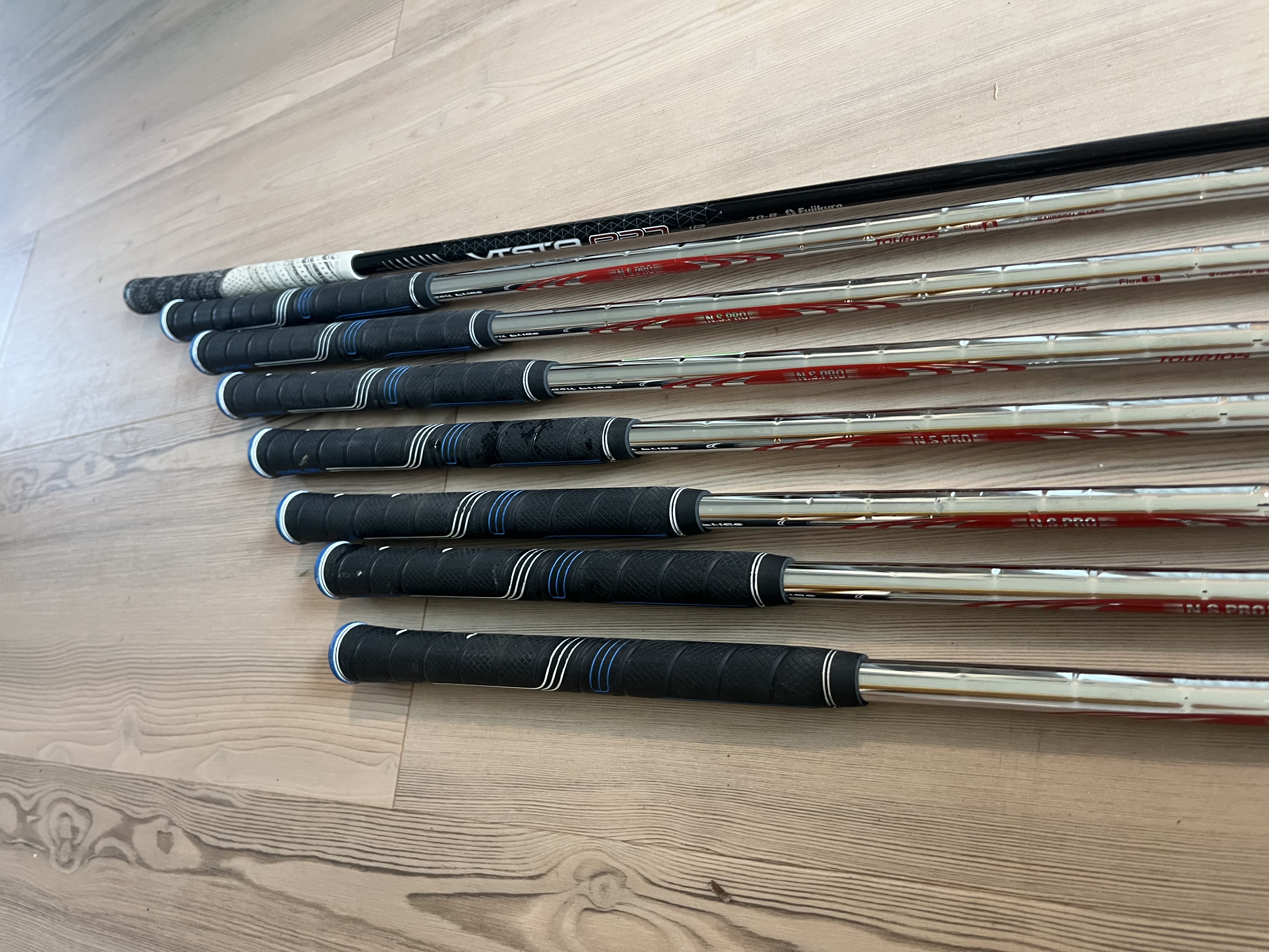Stacked Golf · Srixon ZX5 mkii iron set 5-AW stiff