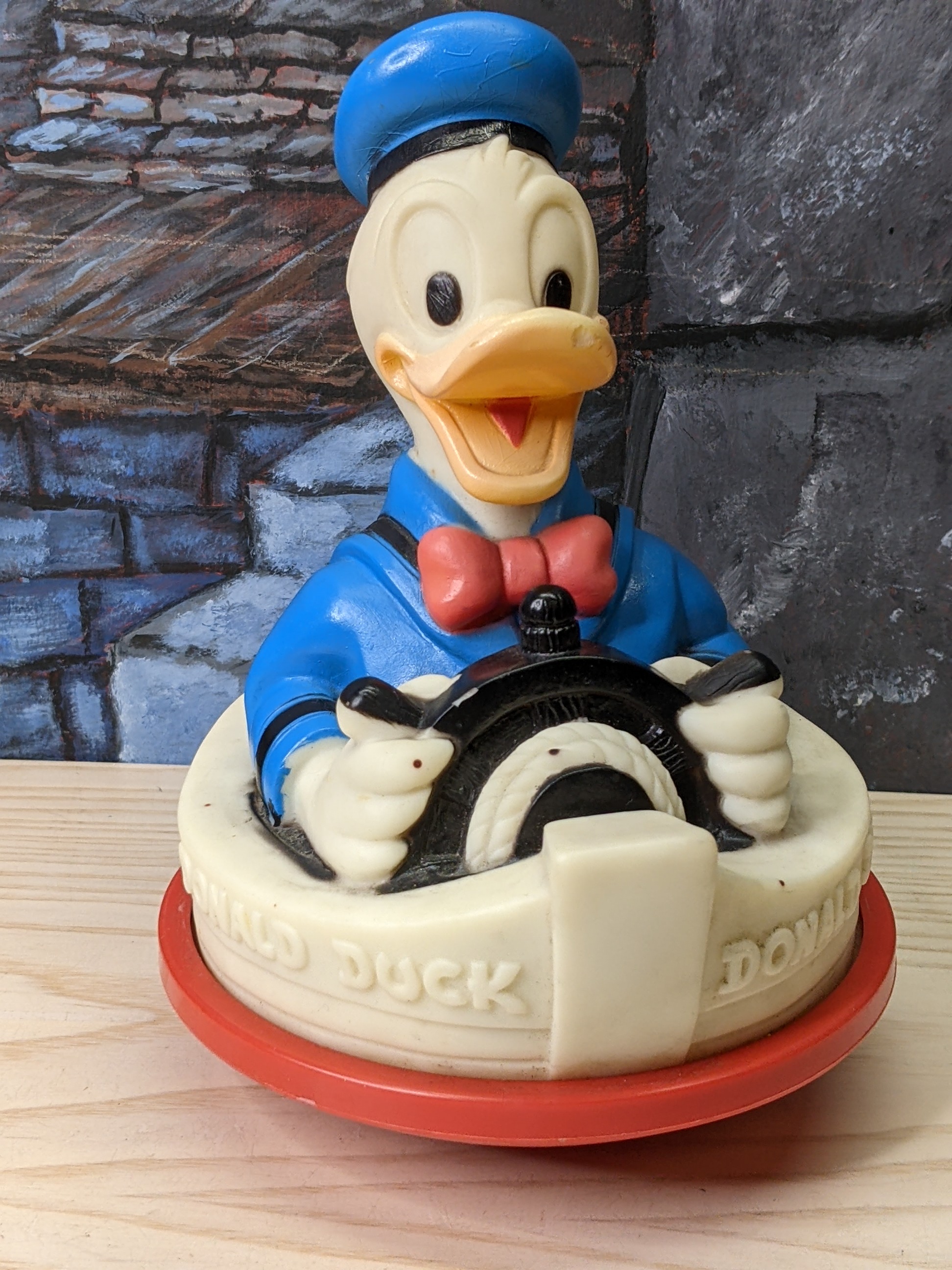 Captain DONALD DUCK 1976 Walt Disney Roly Poly Gabiel Ind Baby Toy Read ...
