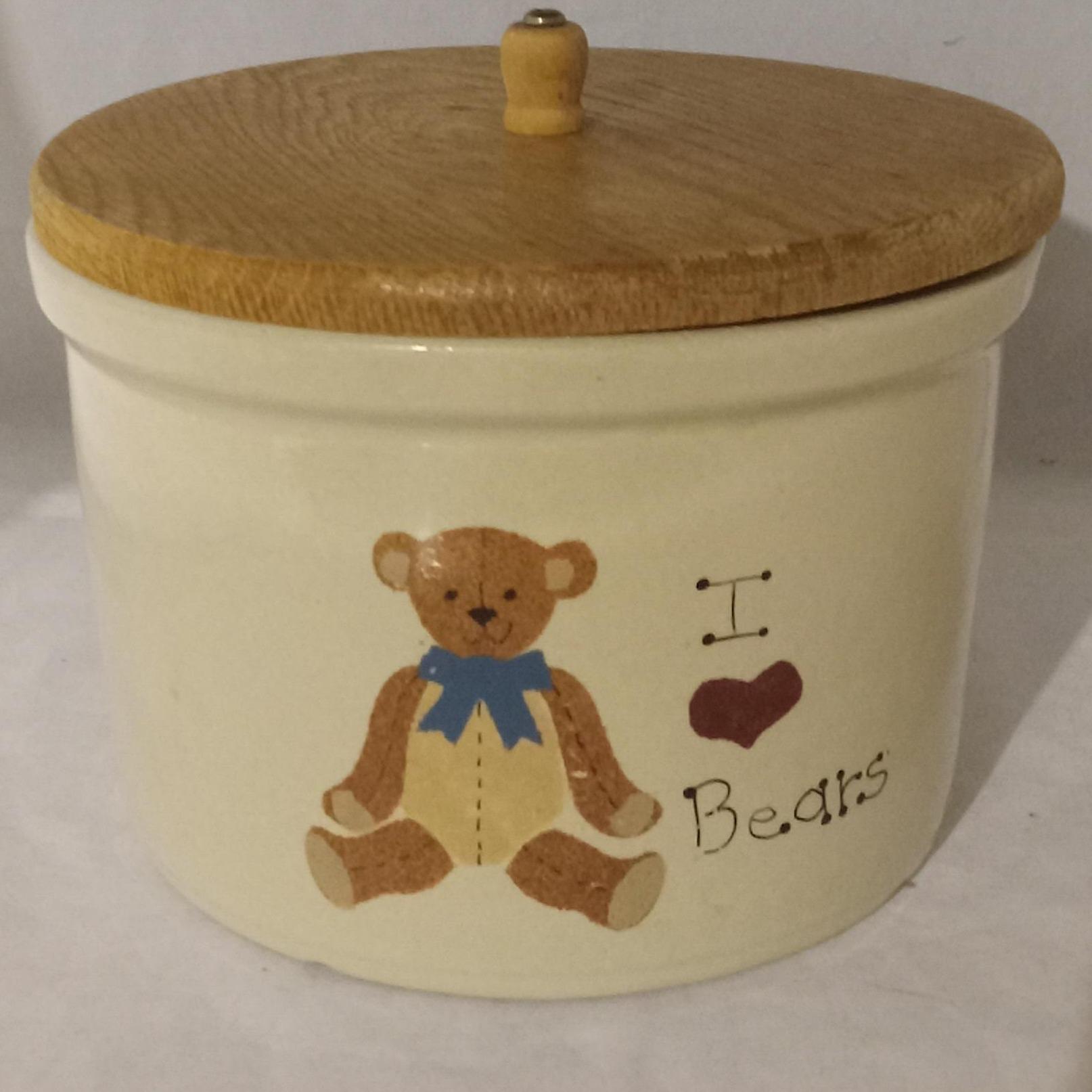 Robinson Ramsbottom Pottery, RRP Crock with wood lid. "I Love Bears